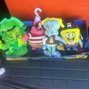 NWT 4 plushies SpongeBob glow in the dark set